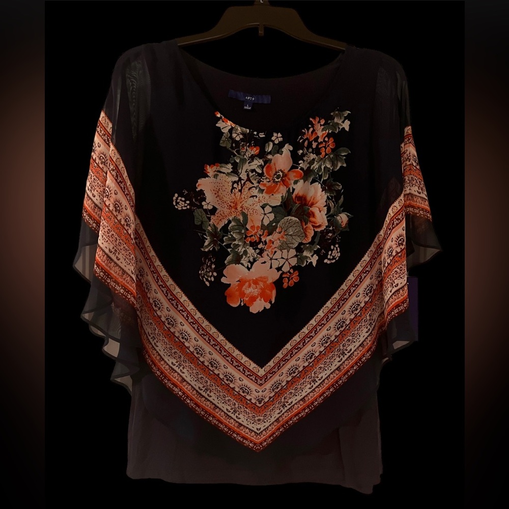 Apt. 9 Women’s Top NWT